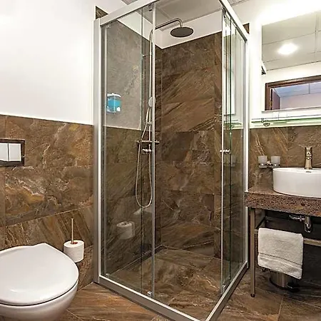 Adoryal Hotel 4*