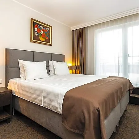 Adoryal Hotel 4*