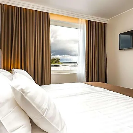 Adoryal Hotel 4*