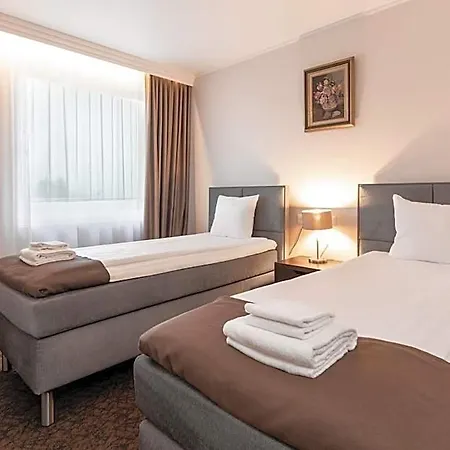 Adoryal Hotel 4*