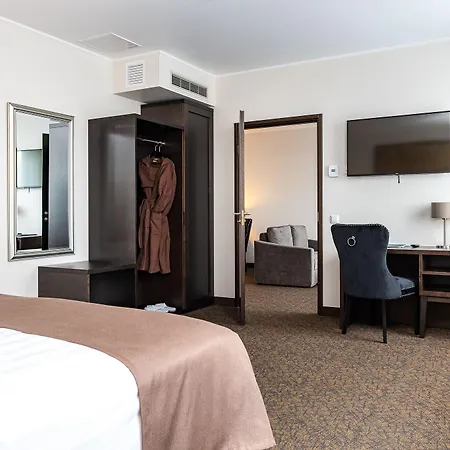 Hotel Adoryal