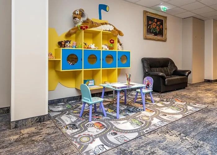 Adoryal 4* טאלין