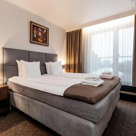 Adoryal 4* تالين